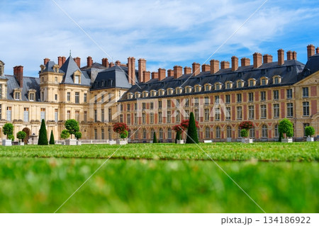 Stunning Chateau de Fontainebleau, France A Majestic View on a Sunny Day, Europe 134186922
