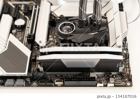 Innovative Computer Motherboard with Advanced Cooling System for High Performance 134187016