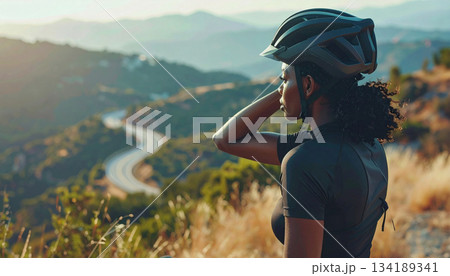 Query successful  Tentu, saya akan membantu Anda menyusun metadata yang SEO-friendly untuk setiap foto dengan konsep "BERSEPEDA DI ALAM TERBUKA" (Outdoor Cycling), mengikuti batasan karakter dan f 134189341