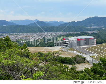 北摂里山トレイル　舎羅林山から西川方面を望む 134191288