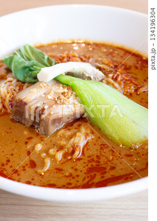 美味しい担々麺 134196304