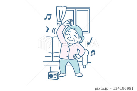 ラジオ体操やストレッチを楽しむシニア女性 134196981