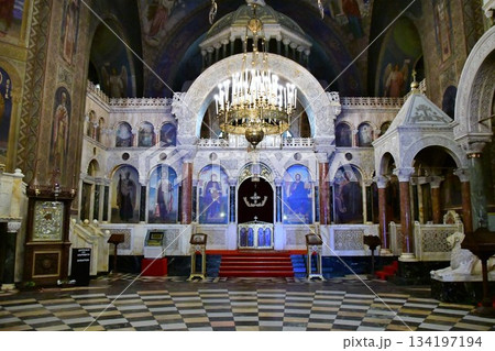 ブルガリア、ソフィア、アレクサンドル・ネフスキー寺院、イコノスタス、シャンデリア、ブルガリア正教会 ブルガリア、ソフィア、アレクサンドル・ネフスキー寺院、イコノスタス、シャンデリア、ブルガリア正教会 134197194