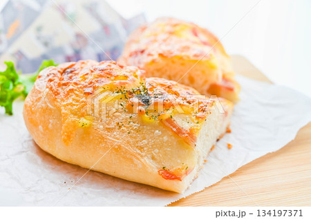 ベーコンチーズフランス ベーコンチーズフランス 134197371