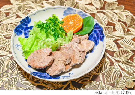 豚ヒレ肉のソテ 134197375