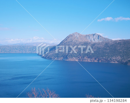 摩周湖第1展望台から見た摩周湖 摩周湖第1展望台から見た摩周湖 134198284