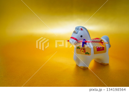 午年の白馬土鈴のイメージ 134198564