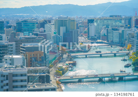 川沿いの街並み 134198761