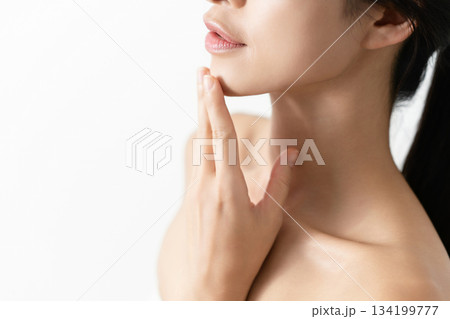スキンケア　女性 134199777