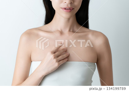 スキンケア 女性 スキンケア 女性 134199789
