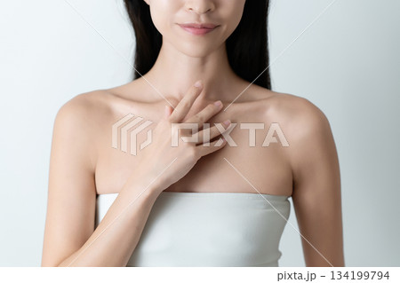 スキンケア 女性 スキンケア 女性 134199794
