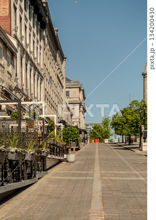 Old Montreal street view with historical buildings 134200430