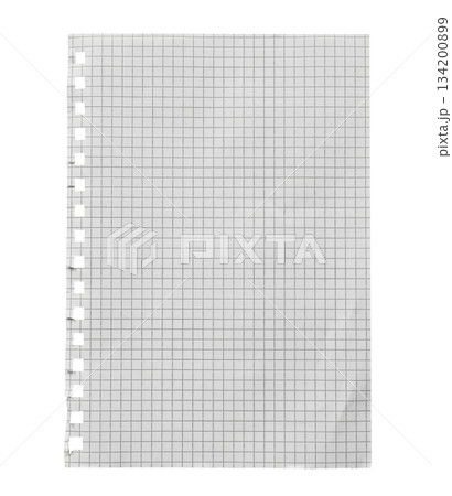Ripped perforated edge blank note paper mockup. Torn-out checkered notebook page template isolated on transparent background. Writing, school, messages, planning concept. Journaling cut out object. 134200899