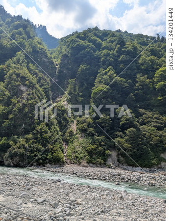 山のある風景 134201449