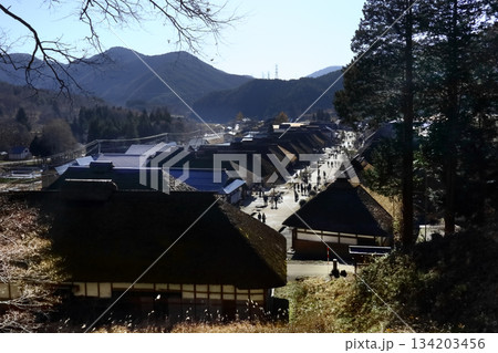 ディスカバー福島(大内宿は会津若松と日光今市を結ぶ会津西街道の宿場。)下郷町大内、伝統的建造物保存地 ディスカバー福島(大内宿は会津若松と日光今市を結ぶ会津西街道の宿場。)下郷町大内、伝統的建造物保存地 134203456