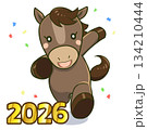かわいい黒毛の馬の年賀状イラスト（子供向け） 134210444