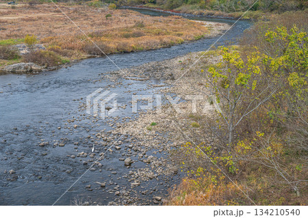 初冬の木津川風景 京都府笠置町 初冬の木津川風景 京都府笠置町 134210540