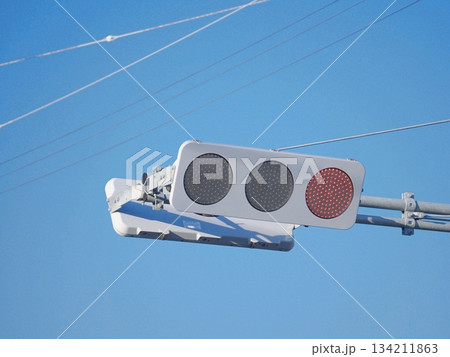 信号機　赤 134211863