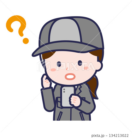 スマートフォンを使う「工場作業員」の女性 134213022