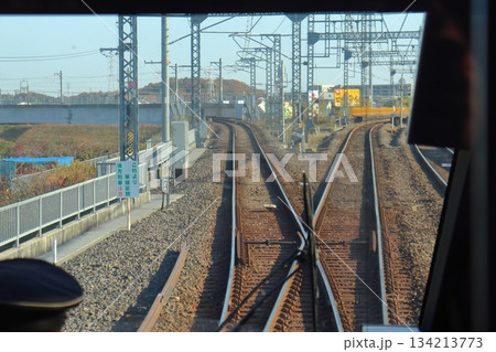 近鉄 中川デルタ線 単線区間へ入線前面車窓(大阪線から名古屋線) 近鉄 中川デルタ線 単線区間へ入線前面車窓(大阪線から名古屋線) 134213773