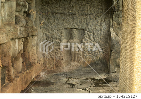 The religious sites and art at the Elora Caves,a UNESCO World Heritage Site,are one of the world's largest collections of rock-cut temples, dating back to 600-1000 AD. Located at Aurangabud in India. The religious sites and art at the Elora Caves,a UNESCO World Heritage Site,are one of the world's largest collections of rock-cut temples, dating back to 600-1000 AD. Located at Aurangabud in India. 134215127