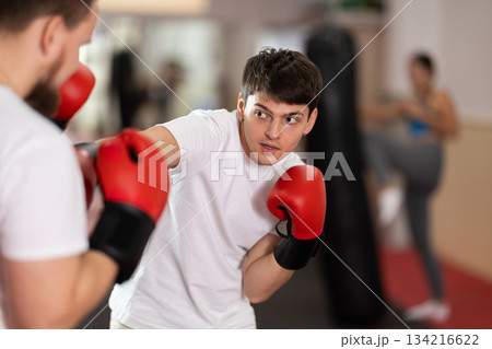 Guy sparring in boxing 134216622