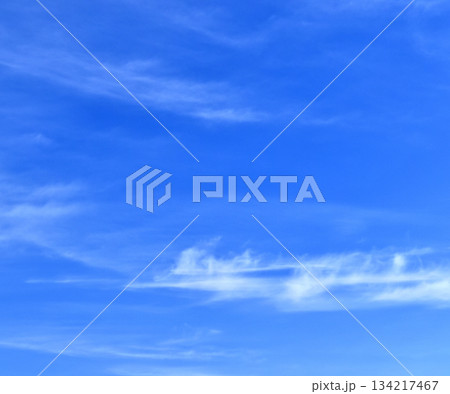 12月の冬の青空と白い雲 四切( fix撮影 ) 12月の冬の青空と白い雲 四切( fix撮影 ) 134217467