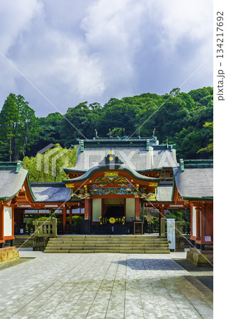 霧島神宮　拝殿　鹿児島県霧島市 134217692