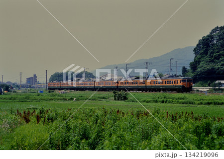2007年 山陰本線を走る113系普通電車6両 2007年 山陰本線を走る113系普通電車6両 134219096
