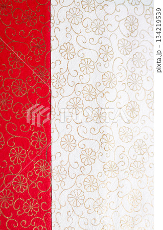 木版手摺り吉祥文様の菊唐草和紙 134219539