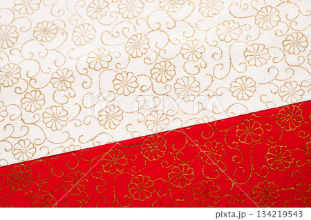 木版手摺り吉祥文様の菊唐草和紙 134219543