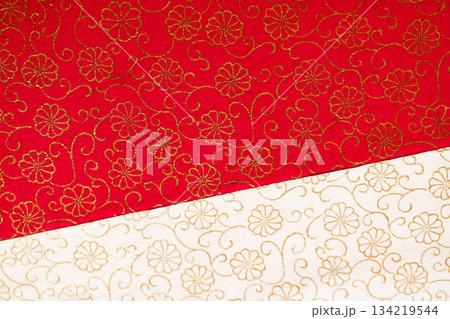 木版手摺り吉祥文様の菊唐草和紙 134219544