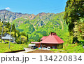 新緑の秘境秋山郷古民家風景 134220834