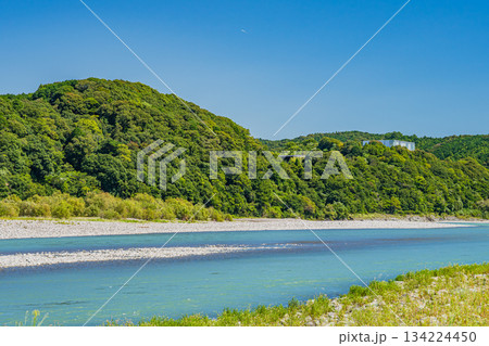 浜松市の天竜川の風景(静岡県) 134224450