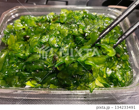 しそわかめ ごはんのお供 海苔佃煮風ふりかけ しそわかめ ごはんのお供 海苔佃煮風ふりかけ 134233491