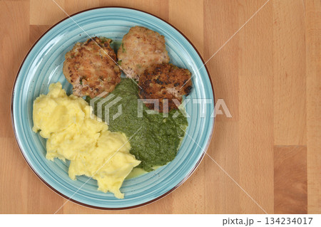 Meat Patties with Sides 134234017