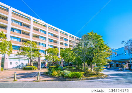 日本の横浜都市景観 横浜市営地下鉄 仲町台駅などを望む 134234176