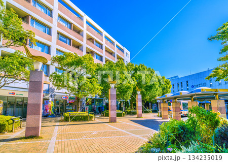 日本の横浜都市景観 横浜市営地下鉄 仲町台駅などを望む 134235019