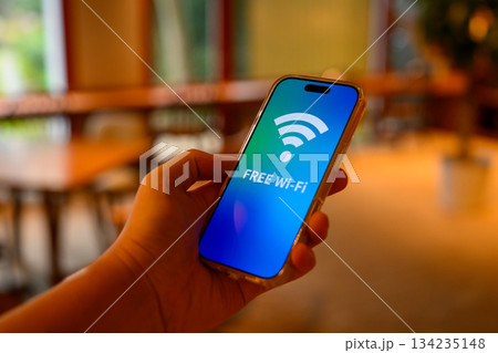 スマホのフリーWi-Fi接続 スマホのフリーWi-Fi接続 134235148
