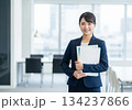ビジネスウーマン ビジネスウーマン 134237866