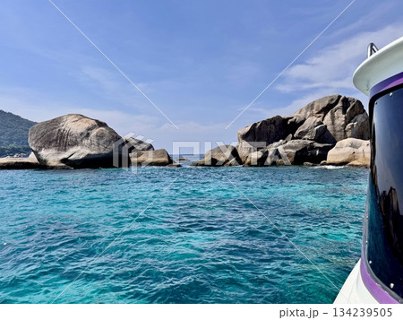 Thailand's Similan Islands, known for their snow-white beaches, crystal clear waters, coral reefs, and rich underwater world 134239505