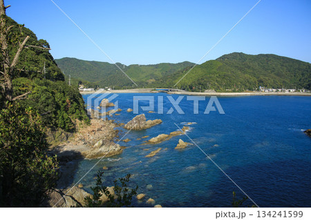 徳島県美波町　恵比須洞　遊歩道からの風景 134241599