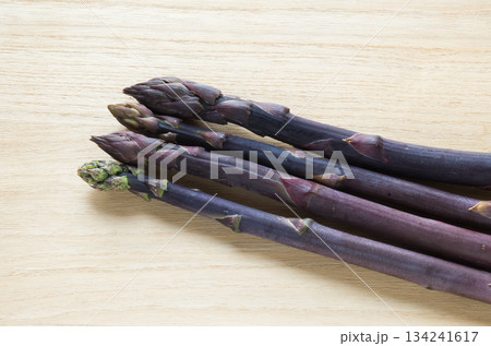 ムラサキアスパラ 134241617