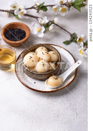Tang yuan rice dumpling balls for Chinese lunar New year 134243523