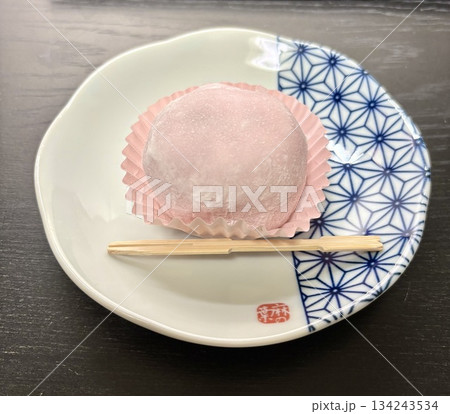 皿の上のいちご大福 皿の上のいちご大福 134243534