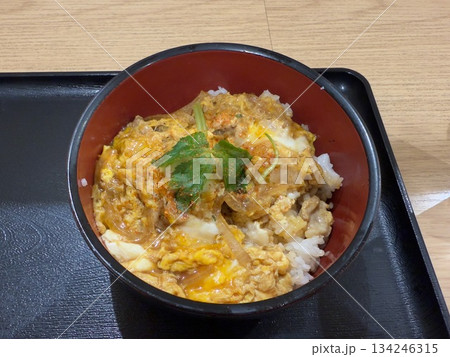 九州鶏若丸の親子丼は美味しかった 九州鶏若丸の親子丼は美味しかった 134246315