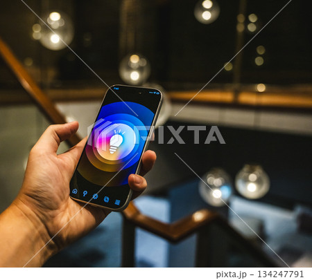 スマホで照明を遠隔操作 134247791