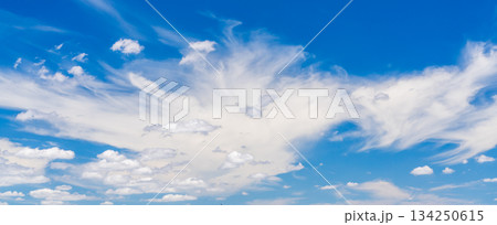 輝く夏空 輝く夏空 134250615