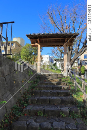 新宿区立若宮公園 新宿区神楽坂二丁目 新宿区立若宮公園 新宿区神楽坂二丁目 134254951