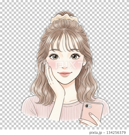 快樂的年輕女性正在使用智慧型手機 134256379